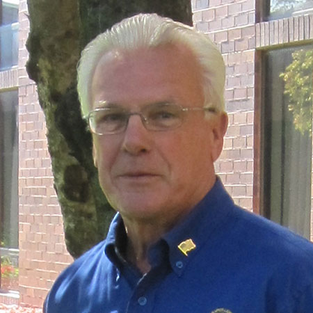 Lion Mike Berneck
